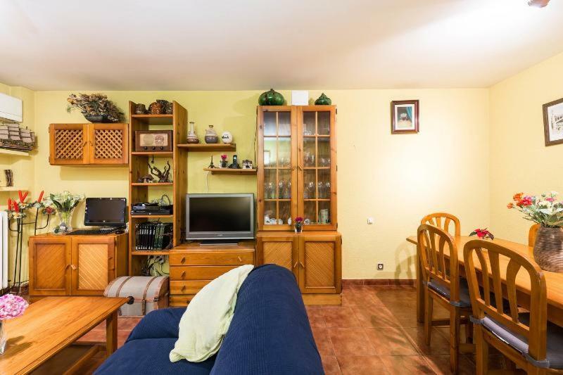 Апартаменти Vivienda Familiar Con Jardin Junto A Ifema Мадрид Екстер'єр фото