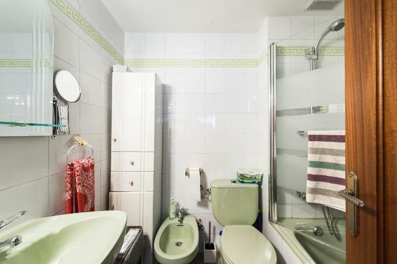 Апартаменти Vivienda Familiar Con Jardin Junto A Ifema Мадрид Екстер'єр фото