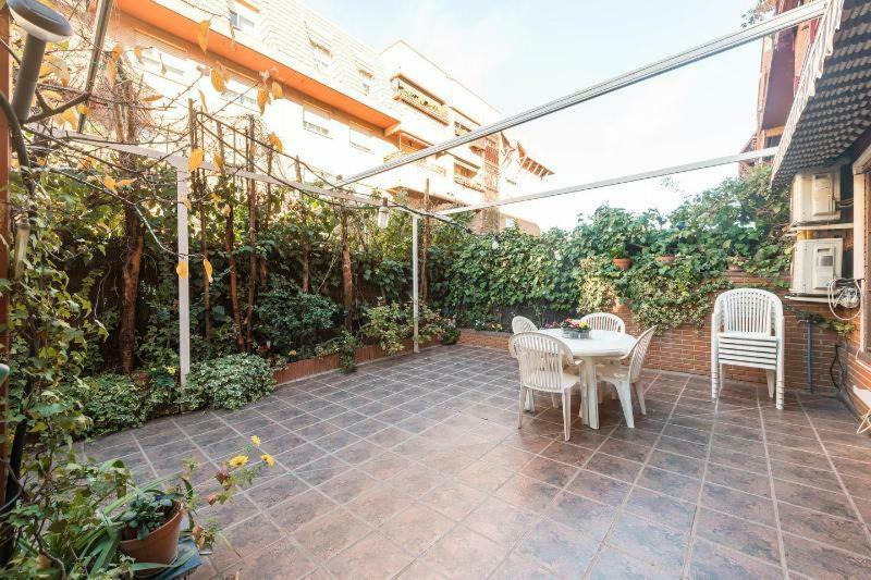 Апартаменти Vivienda Familiar Con Jardin Junto A Ifema Мадрид Екстер'єр фото